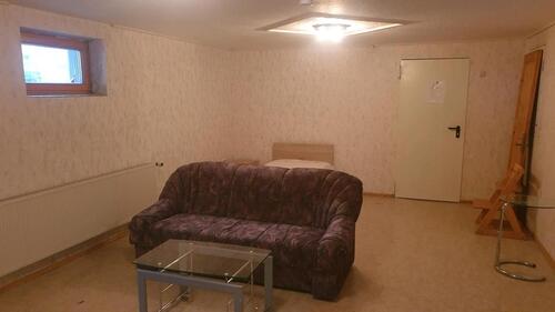 Foto - Souterrain Wohnung - 250,00 EUR Kaltmiete,