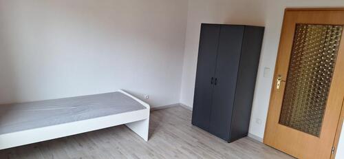 Foto - WG Zimmern - 400,00 EUR Kaltmiete,