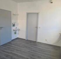 PraxisBüro Raum - 380,00&nbsp;EUR Kaltmiete, ca.&nbsp; 14,00&nbsp;m&sup2; in Neustadt an der Weinstraße (PLZ: 67433)