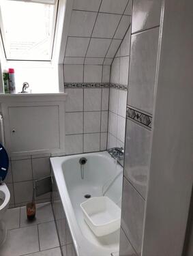 Foto - 2 Zimmer Dachgeschoßwohnung zur Miete in Heiligenhaus