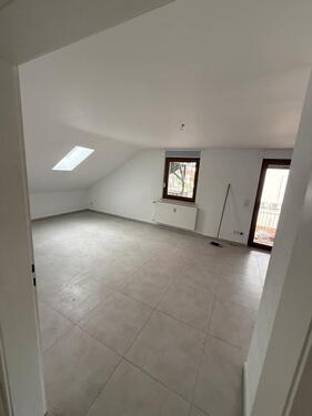 Foto - 3 Zimmer Dachgeschoßwohnung zur Miete in Bürstadt
