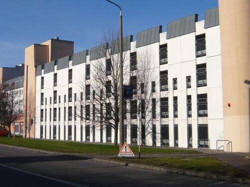 Foto - Pölbitzer Straße im Parkhaus 08058 Zwickau freie Stellplätze
