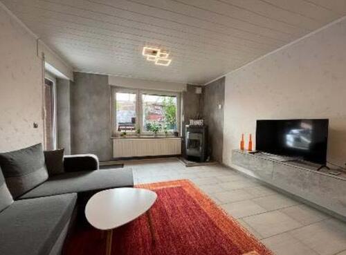 Foto - Moderne Souterrainwohnung mit eigenem Garten & Terrasse