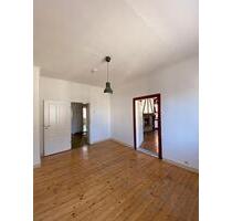 WG-Geeignete Wohnung in zentralem Altbau - Marburg