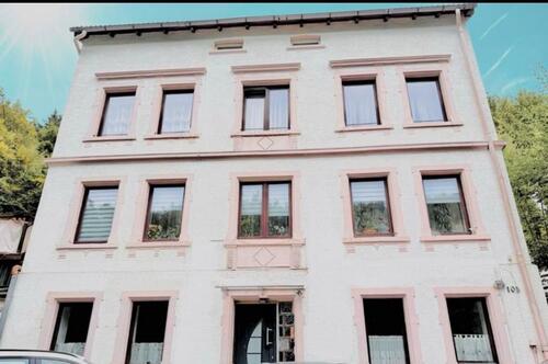 Foto - 5,5 Zimmer Wohnung - 650,00&nbsp;EUR Kaltmiete, ca.&nbsp; 110,00&nbsp;m&sup2;