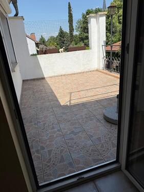 Foto - Zweifamilienhaus mit Gewerbeanteil und Garten