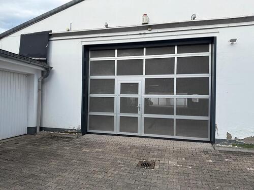 Foto - Offener Stellplatz, Neuss Kantstraße
