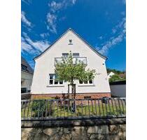 Zu verkaufen ! 1 Familienhaus mit Pool - Dillingen (Saar)
