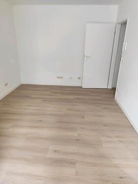 Foto - * 2 Zimmer * frisch renoviert * EBK *