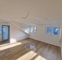Schöne Dachgeschoss Wohnung - 1.000,00 EUR Kaltmiete, in Walldorf (PLZ: 69190)