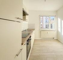 Urbanes Wohngefühl mit moderner Einbauküche ... - Plauen Bahnhofsvorstadt