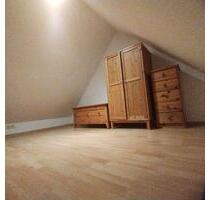 Möbliertes WG-Zimmer mit Schlafbereich im Dach – sofort verfügbar - Leer (Ostfriesland)