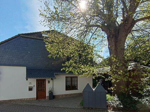 Foto - Einfamilienhaus mit seperater Einliegerwohnung