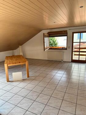 Foto - Mietwohnung mit 3,5 Zimmern - 1.100,00&nbsp;EUR Kaltmiete, ca.&nbsp; 130,00&nbsp;m&sup2;