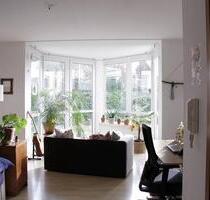 Lichtdurchflutete und ruhig gelegene Wohnung in Würzburg-Versbach