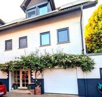 Bezugsfertig! Großes EFH mit ELW, Solar & Garage in Dielheim