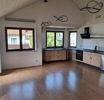 Toll geschnittene Dachgeschosswohnung mit Balkon - Grafenau