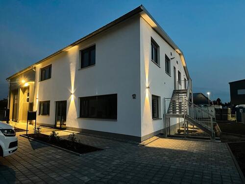 Foto - Büro Gewerbeeinheit Praxis 80,68 qm mit 3 Büros, Küche u. WC