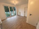 Foto - Moderne, renovierte 2 Zimmer Wohnung mit Balkon