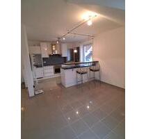 Schöne und helle 2-Zimmer-Wohnung für Single und Paare - Landau an der Isar