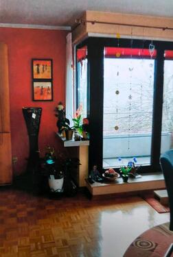 Foto - Helle, zentrale 2-Zimmer-Wohnung in grüner Lage zu vermieten