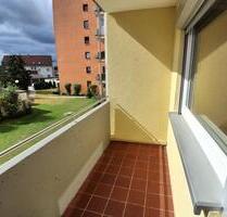 3 Zimmer Wohnung 70qm Balkon sofort beziehbar - Neumarkt in der Oberpfalz Altenhof