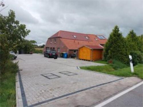 Foto - 2 Zimmer DG Whg. für 5 Monate zvm. ab 122025, Warmmiete