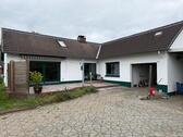 Foto - Haus mit großem Garten - 248.000,00 EUR Kaufpreis,