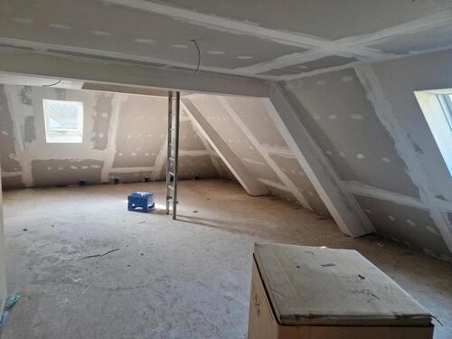 Foto - Handwerker Wohnung mit Lager oder Werkstattraum.