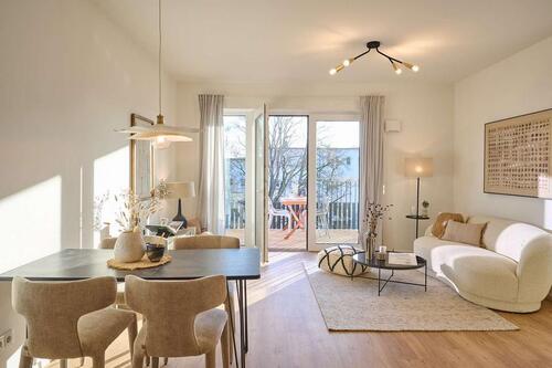 Foto - Cosmo Berlin - große 2 Zimmer im Weitlingkiez mit Einbauküche und Duschbad