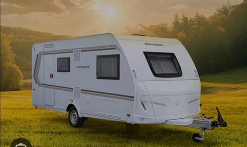 Foto - Stellplätze innerorts gepflastert Wohnwagen Wohnmobile