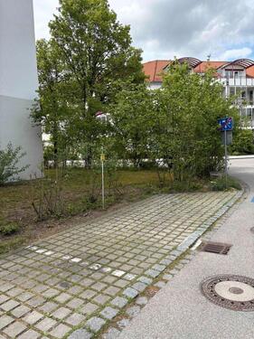 Foto - PKW Aussenstellplatz in Riemerling zu mieten