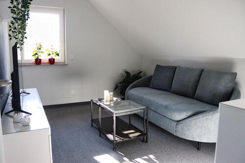 Foto - Voll möblierte 2-Zi.-Wohnung in Kreba-Neudorf