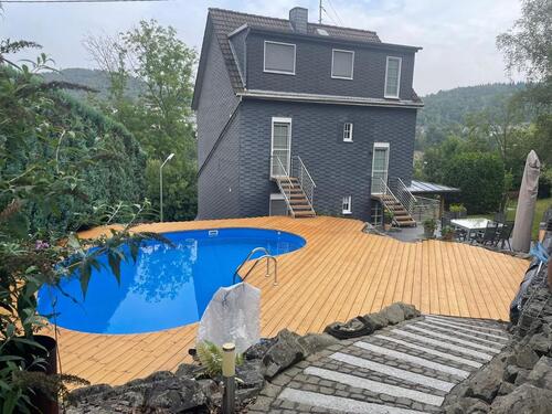 Foto - Modernisiertes Zweifamilienhaus, Pool u. großer Garten, Eiserfeld