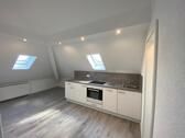 Foto - Singlewohnung# 1,5 Zimmer Apartment# EBK# Badewanne #Innenstadt #DG