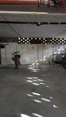 Foto - Tiefgaragenstellplatz zu vermieten