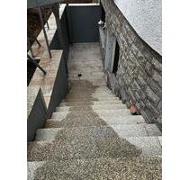 Einliegerwohnung - 925,00 EUR Kaltmiete, ca.  62,00 m² in Kleinrinderfeld (PLZ: 97271)