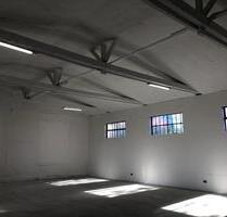 Fachwerkhalle mit 230 m², Büro mit WC & Küche - Göttingen Elliehausen / Esebeck