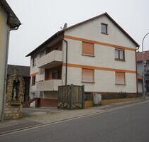 4 Z. Wohnung in Wasserlosen 88 m² – ruhig, gepflegt, 1 Stellplatz