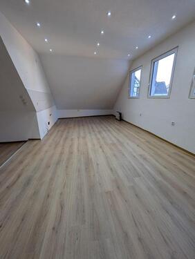 Foto - 3 Zimmer Dachgeschoßwohnung zur Miete in Schwaigern