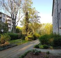 Provisionsfrei: Renovierte 3-Zimmer-Wohnung mit Balkon - Berlin Mitte