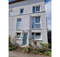 Darmstadt Griesheim Doppellhaushälte für 4 Monate zu vermieten