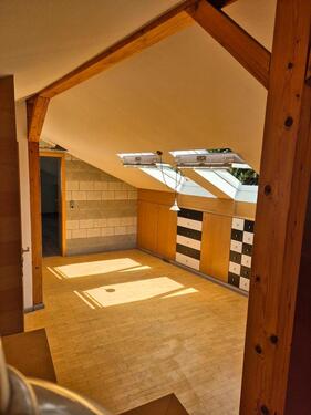 Foto - Helle 2-Zimmer Dachgeschosswohnung