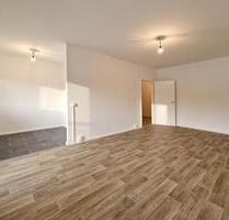 Wir renovieren 4-Zimmer-Wohntraum im Altgorbitzer Ring! - Dresden Cotta