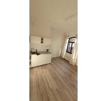 Altbau-1-Zimmer-Wohnung mit Balkon – Nähe Universität Kassel