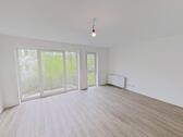 Foto - Große 2-Zimmer-Wohnung mit BALKON, EBK und BADEWANNE