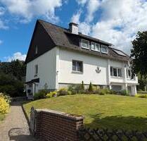 Modernisiertes EFH in exklusiver Lage mit Traumgarten - Schauenburg