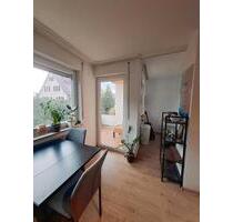 Helle 1,5 Zimmer-Wohnung mit Balkon in Stuttgart - Weilimdorf