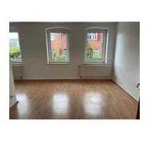 Helle Erdgeschosswohnung mit 2-Zimmern und offener Küche - Erfurt Daberstedt