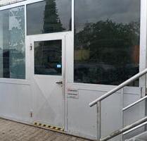 Halle Werkstatt Lager in Schwalbach